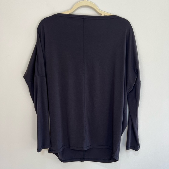 Athleta Essence Flow Top in Black, Boat Neck Long Sleeve Lightweight, M - Picture 4 of 8